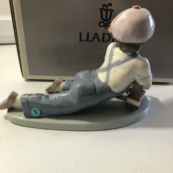 Lladro All Aboard #7619 - Picture 2 of 3